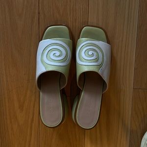 Paloma wool Lisa says gah mules